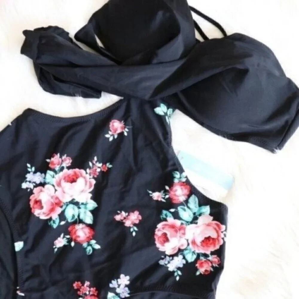 NWT Black Floral Printed One Piece Size Medium Wrap Cutout Bathing Suit - Picture 4 of 10